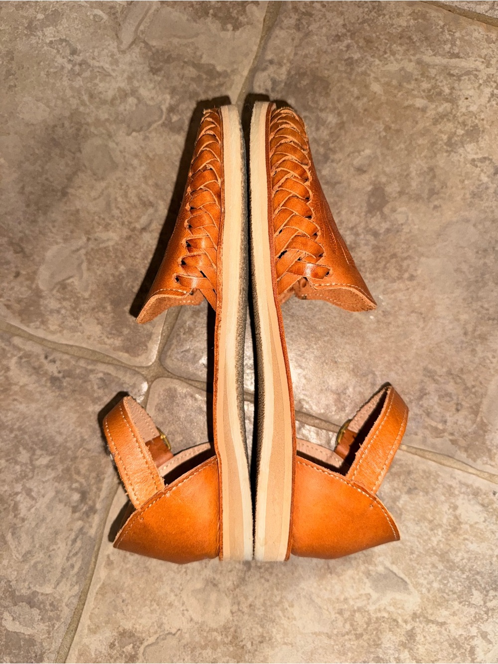 Hand-Tooled Mexican Leather Huaraches Size 8 - Picture 3 of 7